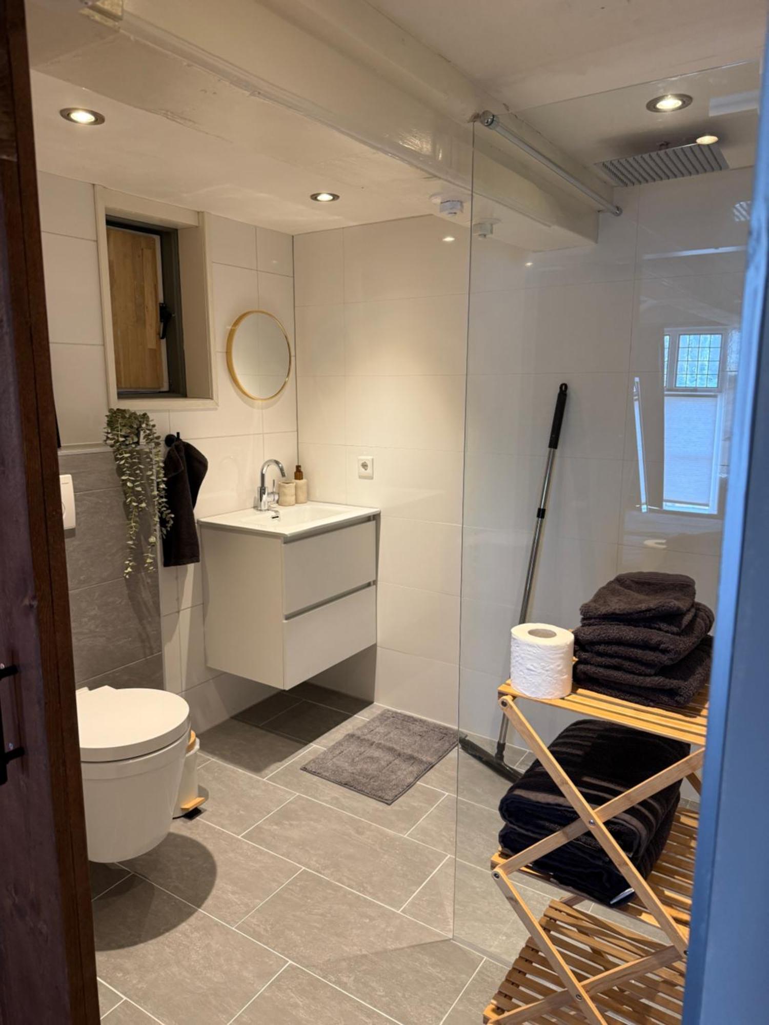 B&B Het Molenhuisje Winschoten - Met Woonkamer & Keuken Buitenkant foto